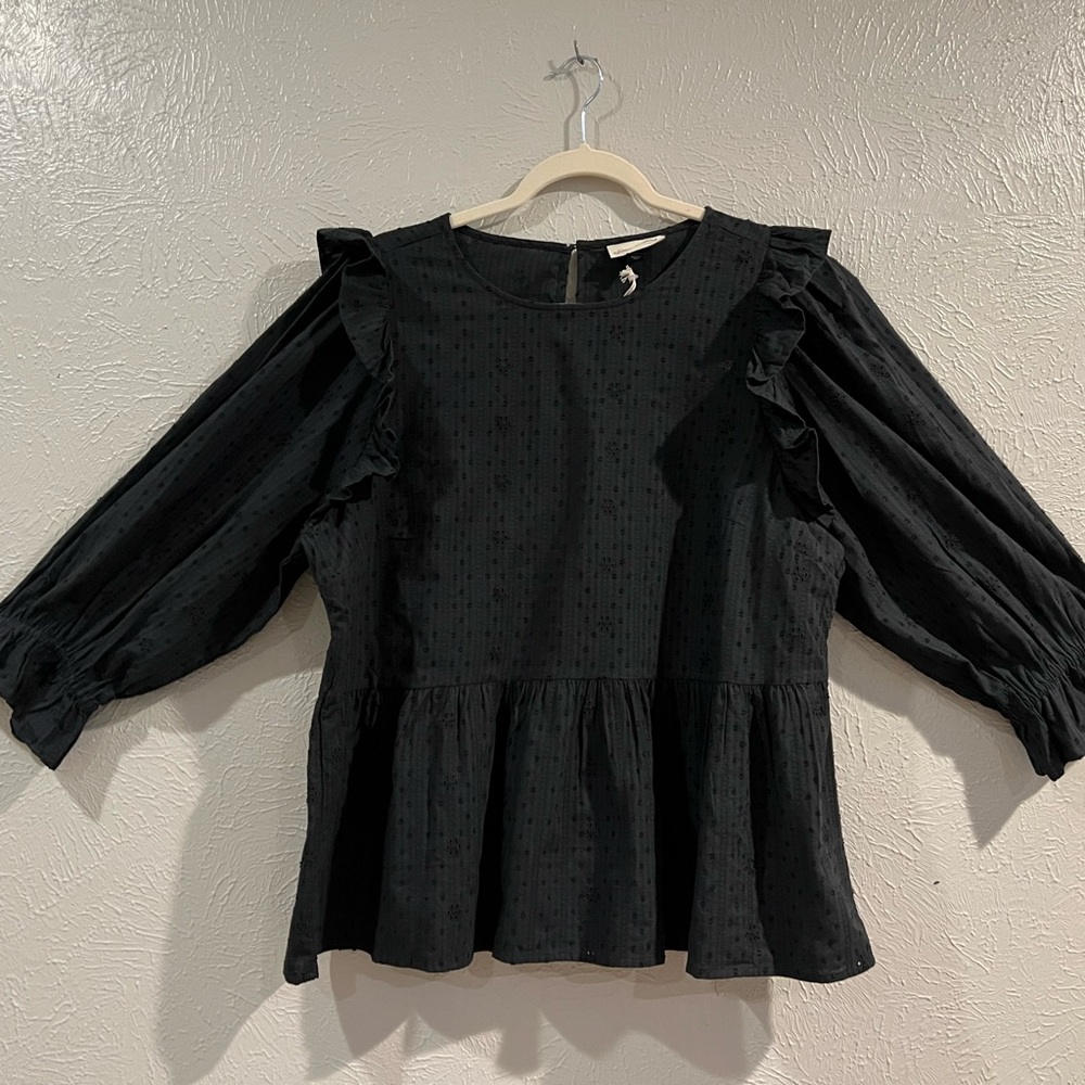 NEW Universal Thread Black Ruffle Blouse - Picture 2 of 14